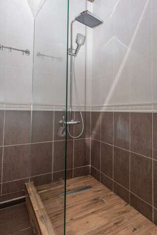 Гостиница Эсперо Ессентуки 2-комнатный номер люкс с 1 двуспальной кроватью-9