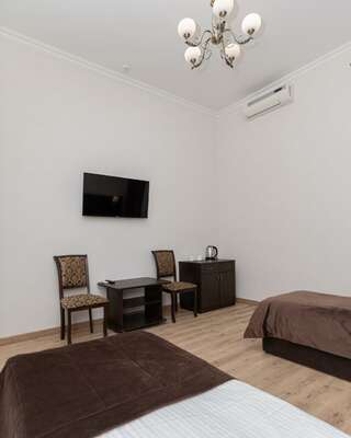 Гостиница Эсперо Ессентуки Номер стандарт улучшенный с 2 односпальными кроватями-2