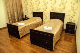 Гостиница Эсперо Ессентуки Стандартный двухместный номер с 2 отдельными кроватями-1
